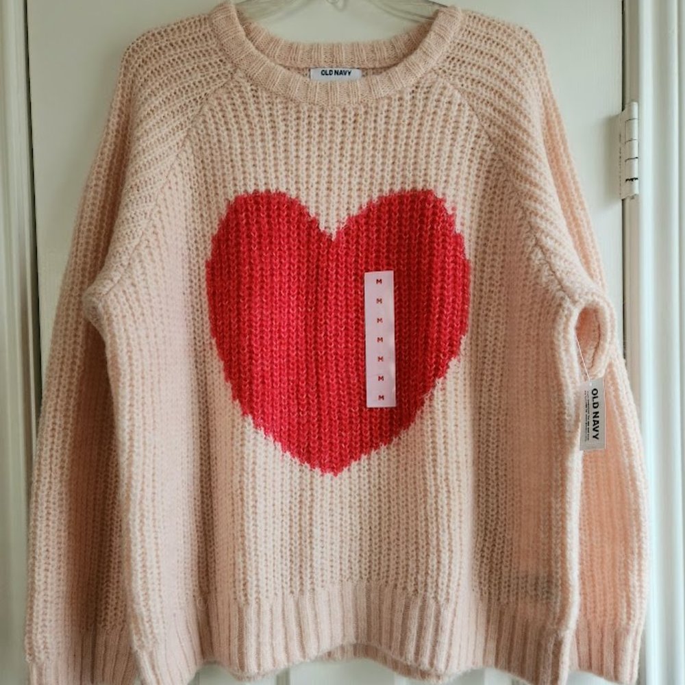 Old Navy Women's Size Medium Pullover Heart Valentine's Day Sweater - NWT
